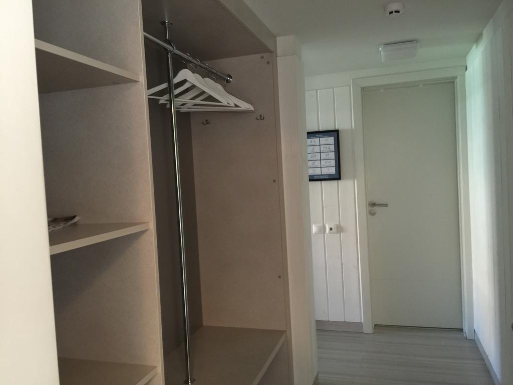 Stunning Apartment With Terrace Прейла Екстериор снимка